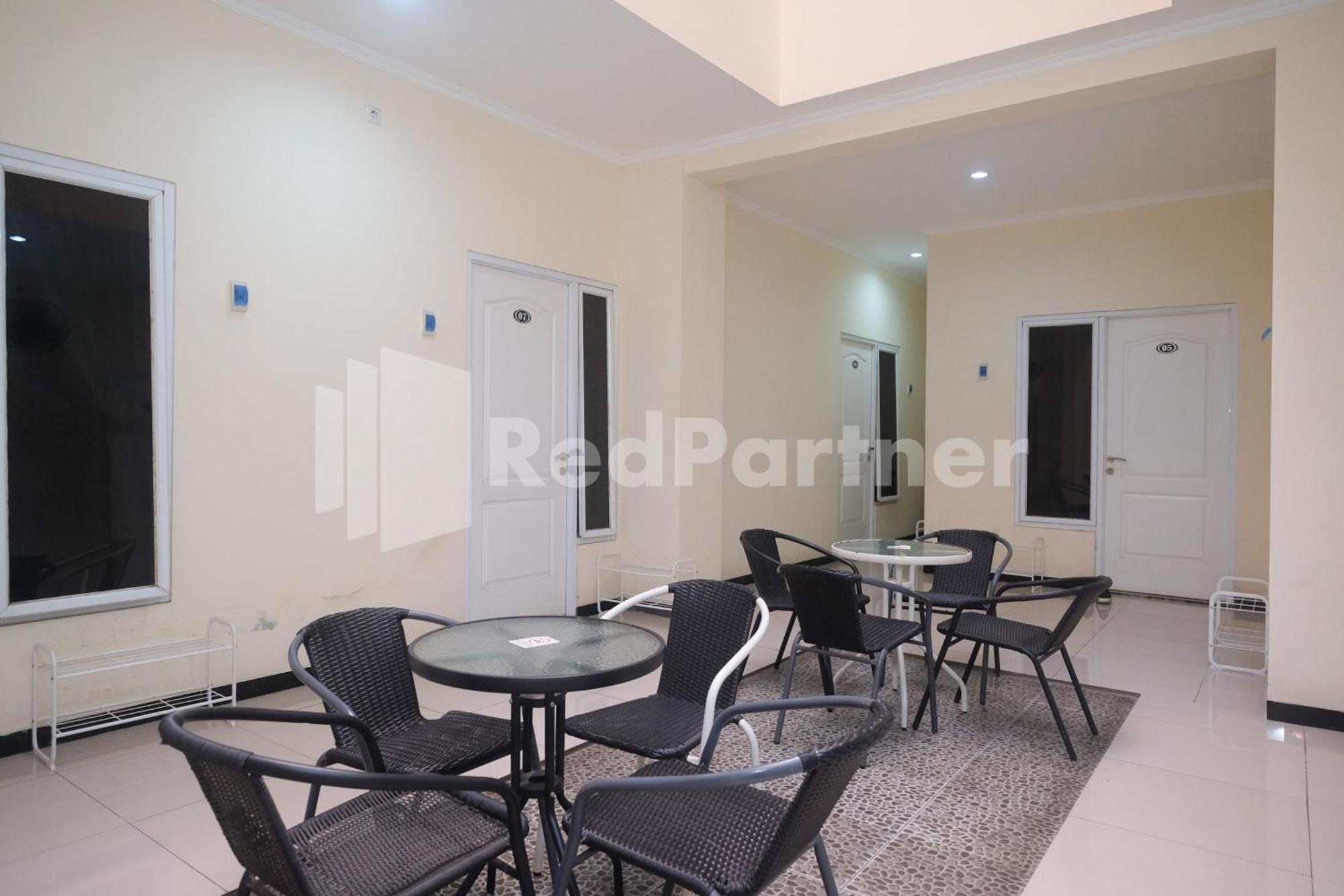 Griya Loka 2 Syariah Near Simpang Lima Mitra Reddoorz Hotel Semarang Exterior photo