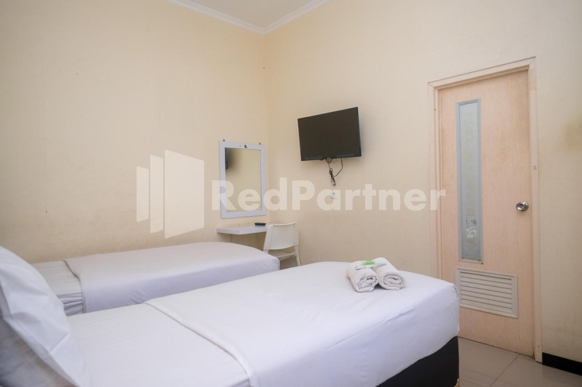 Griya Loka 2 Syariah Near Simpang Lima Mitra Reddoorz Hotel Semarang Exterior photo