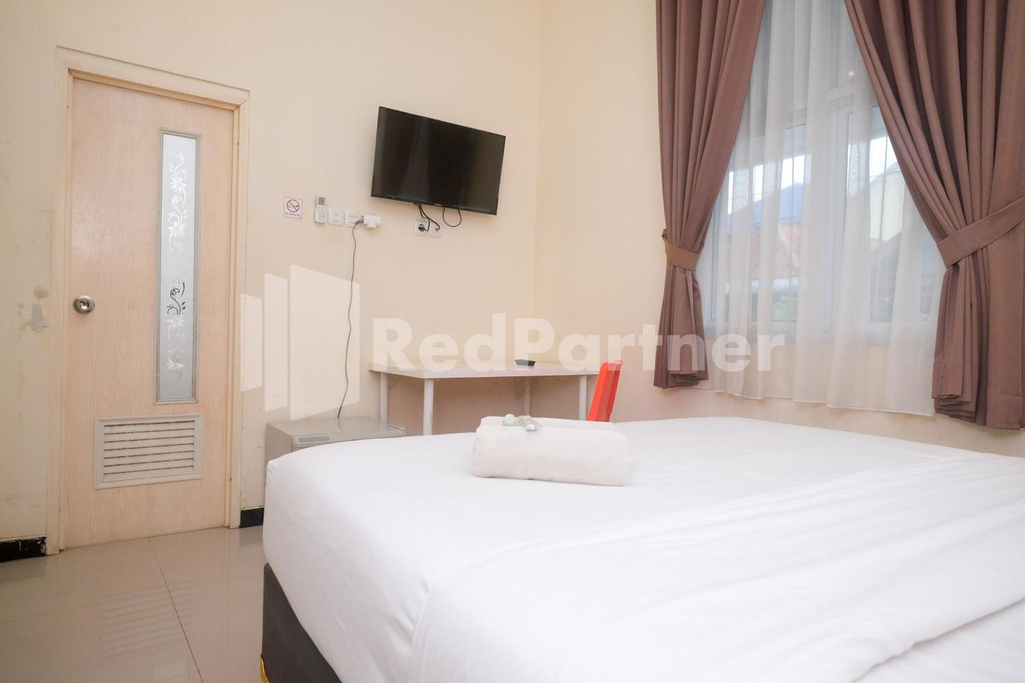 Griya Loka 2 Syariah Near Simpang Lima Mitra Reddoorz Hotel Semarang Exterior photo
