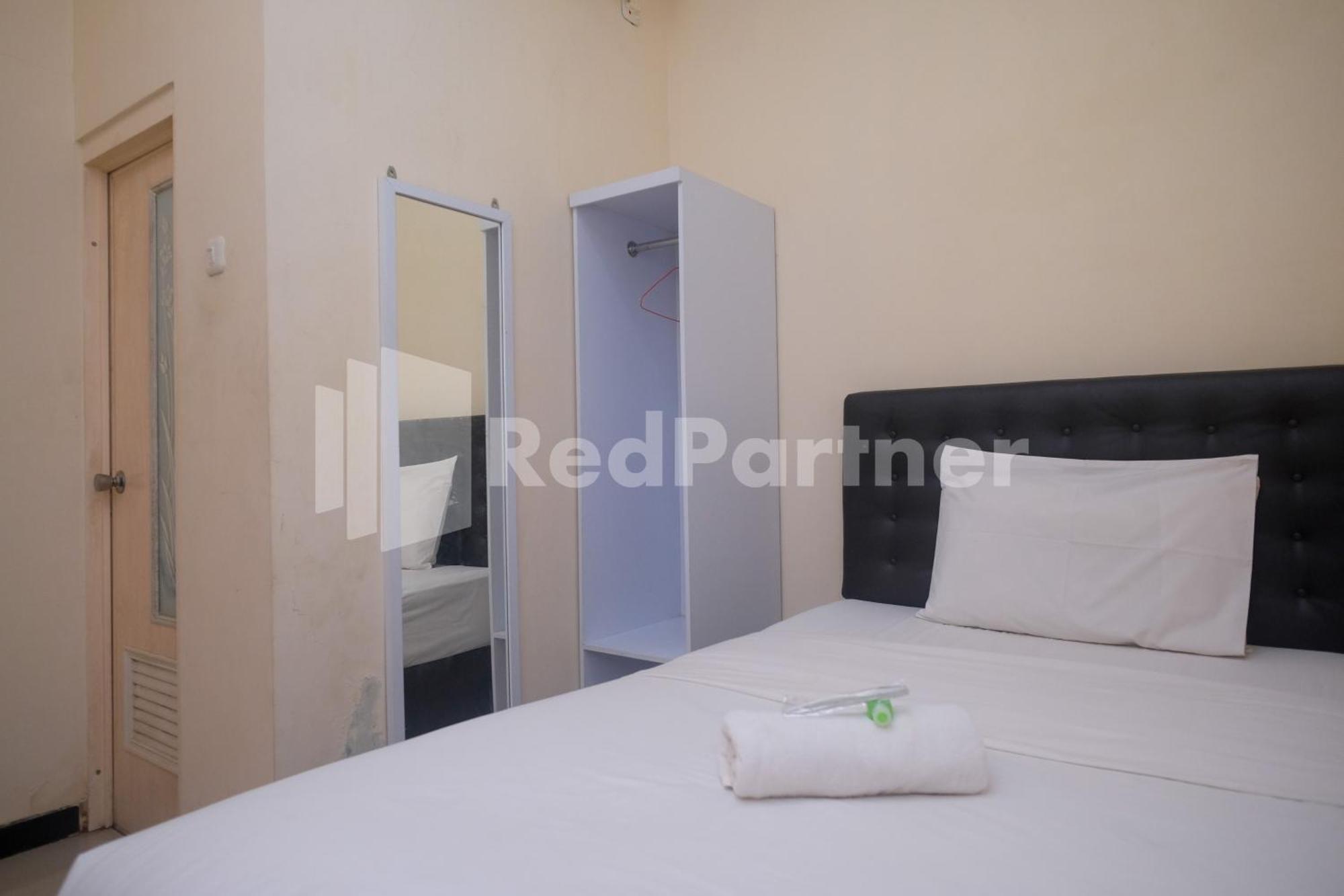 Griya Loka 2 Syariah Near Simpang Lima Mitra Reddoorz Hotel Semarang Exterior photo